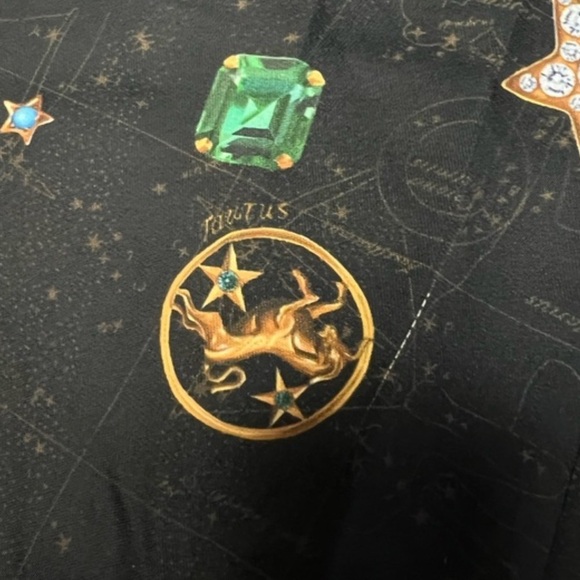 FABLETICS Size 2X Ecosatin Black Lucky Charm Astrology Graphic Plus Tank Top.New - Picture 5 of 7